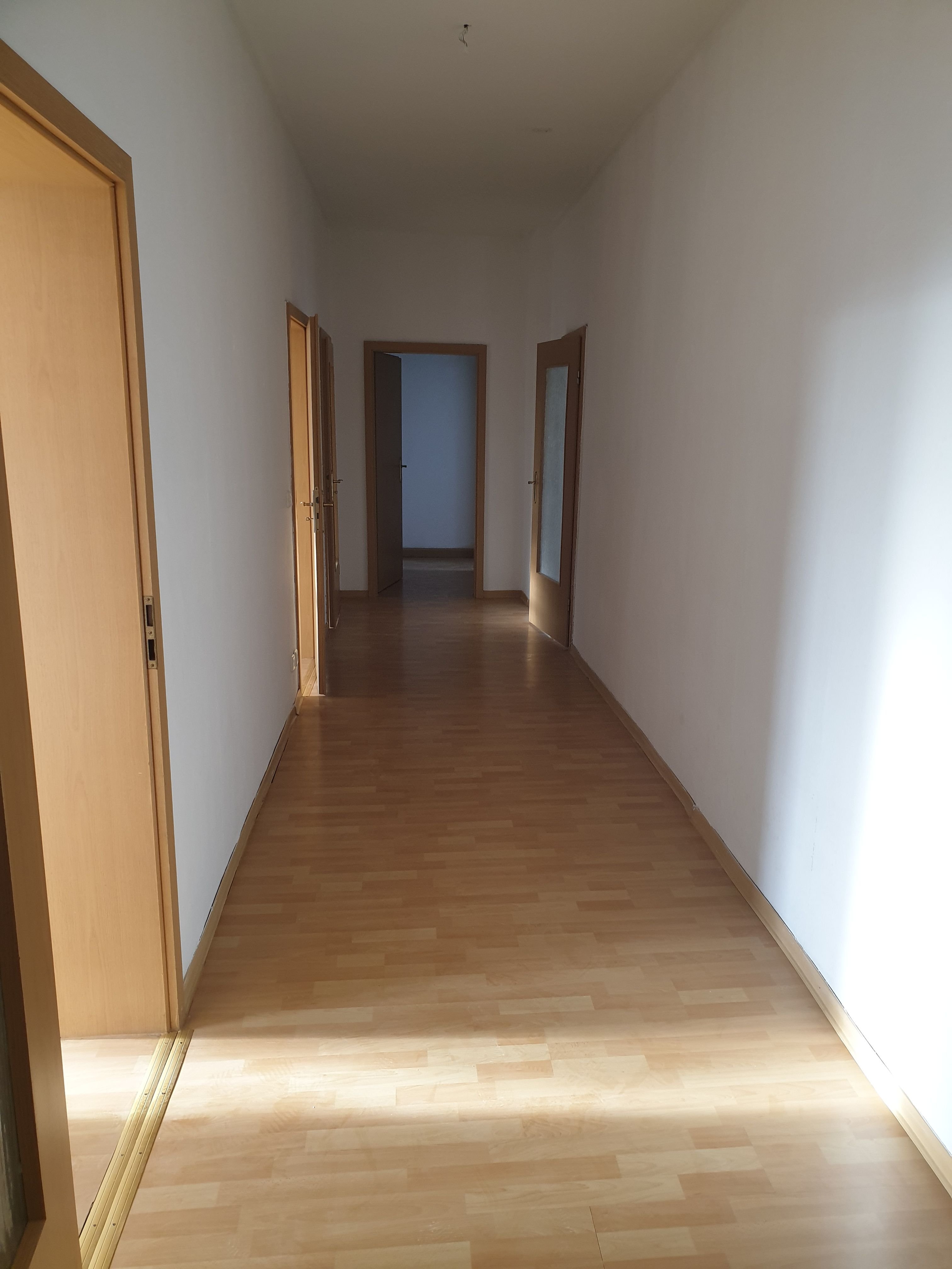 Wohnung zur Miete 480 € 3 Zimmer 87 m²<br/>Wohnfläche 3.<br/>Geschoss Geußnitzer Str. 5 Zeitz Zeitz 06712