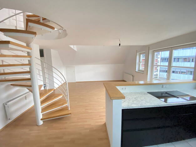 Maisonette zur Miete 1.500 € 4,5 Zimmer 109 m² 3. Geschoss frei ab sofort Lederstrasse 120 Reutlingen 72764