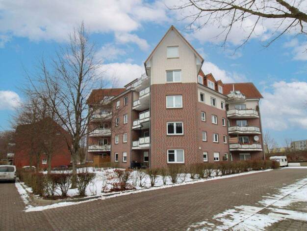 Wohnung zum Kauf 215.000 € 4 Zimmer 104 m² 1. Geschoss frei ab 28.02.2026 Bergen Bergen auf Rügen 18528
