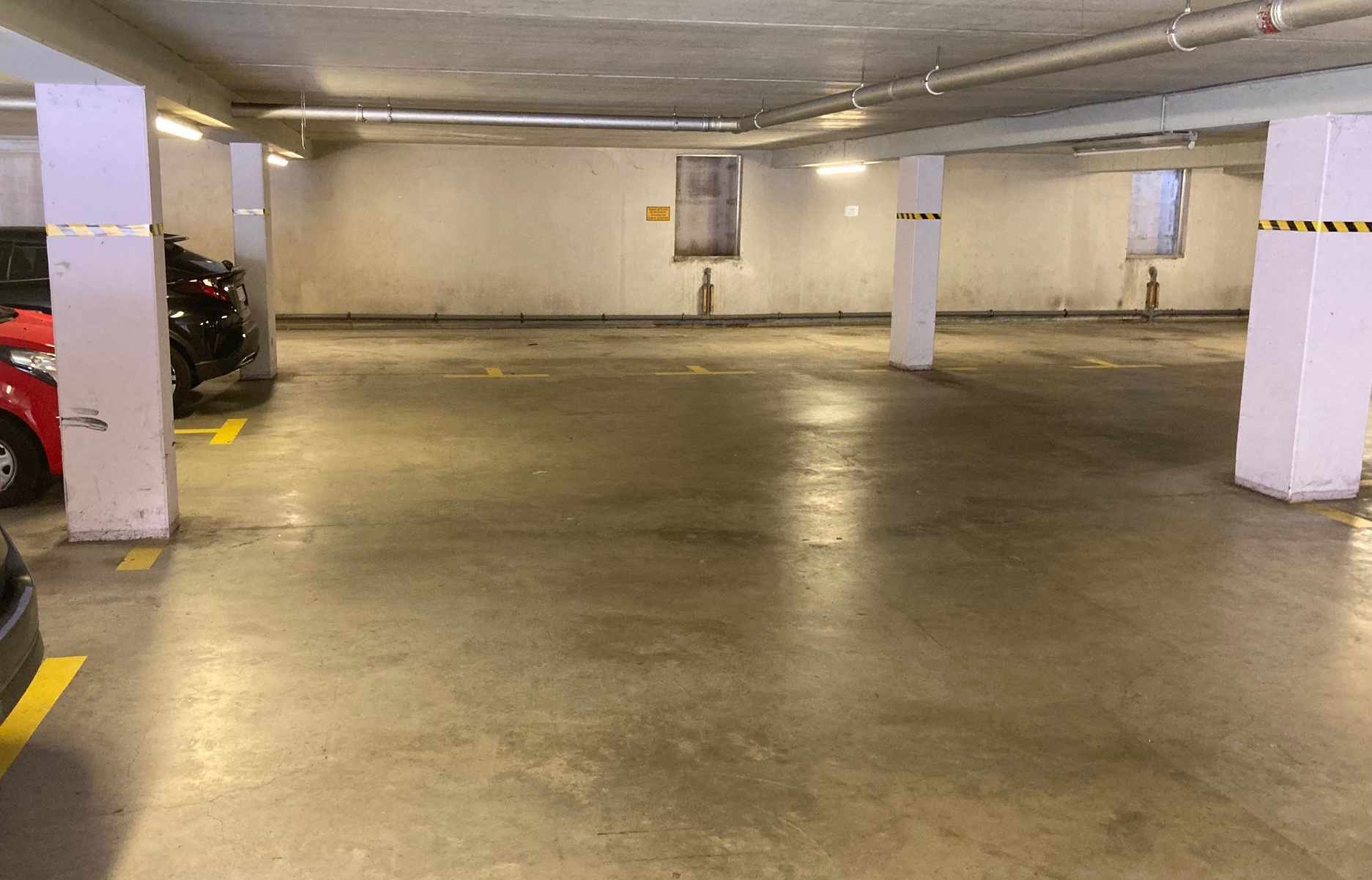 Tiefgaragenstellplatz zur Miete provisionsfrei 140 € Schützenbühlstraße 16 Zuffenhausen - Schützenbühl Stuttgart 70435