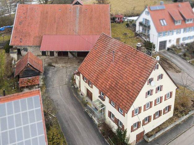 Bauernhaus zum Kauf 268.000 € 6 Zimmer 195,5 m² 1.220 m² Grundstück Dapfen Gomadingen 72532