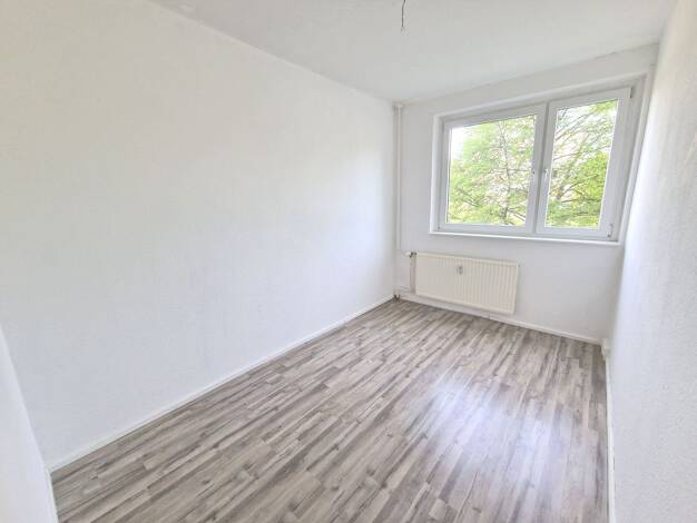 Wohnung zur Miete 385 € 4 Zimmer 70 m² 1. Geschoss frei ab sofort Straße des Bergmanns 2 Bieblach Gera 07545