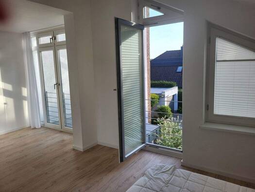 Wohnung zur Miete 810 € 2 Zimmer 71 m² 1. Geschoss frei ab sofort Ulla Grammetal 99428