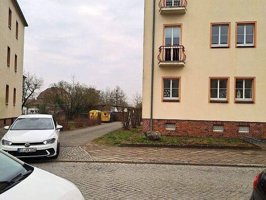 Wohnung zum Kauf 85.000 € 1,5 Zimmer 66,1 m² 3. Geschoss Glasmacherstraße 60 Finsterwalde 03238