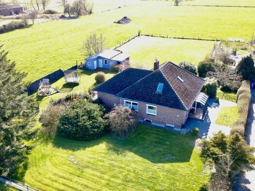 Einfamilienhaus zum Kauf 295.000 € 5 Zimmer 126 m² 2.780 m² Grundstück Sankt Michaelisdonn 25693
