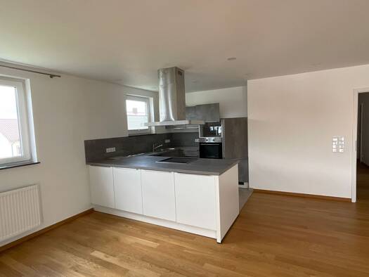 Wohnung zur Miete 1.050 € 3 Zimmer 105 m² Geschoss 3/3 frei ab sofort Ostend Fulda 36043
