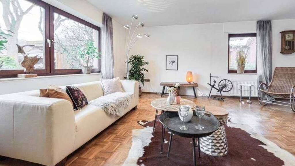 Einfamilienhaus zum Kauf 449.000 € 8 Zimmer 245 m² 1.262 m² Grundstück Hosüne Großenkneten 26197