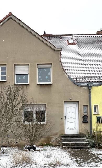 Doppelhaushälfte zum Kauf 40.000 € 3 Zimmer 71 m² 202 m² Grundstück Zschornewitz Zschornewitz 06791