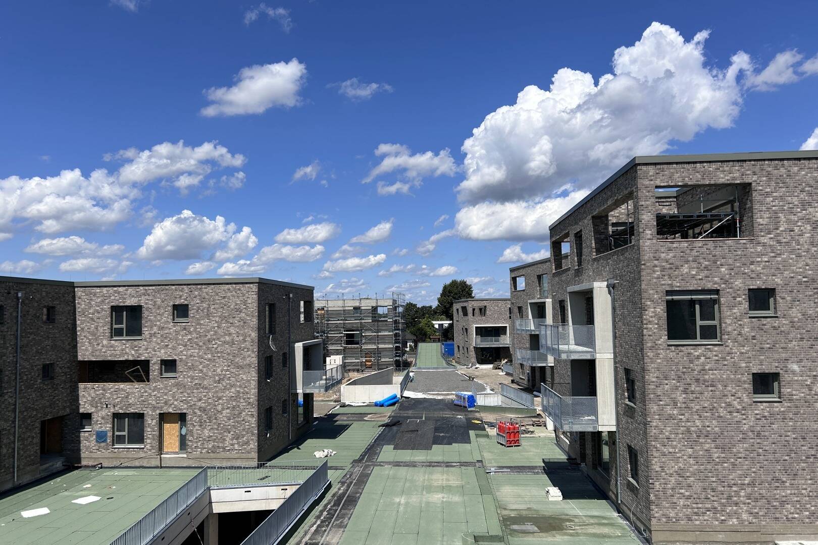 Property thumbnail 3