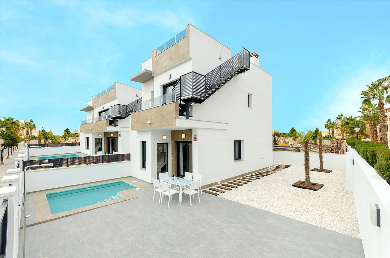 Villa zum Kauf provisionsfrei 360.000 € 4 Zimmer 113 m²<br/>Wohnfläche 114 m²<br/>Grundstück Torrevieja 03184