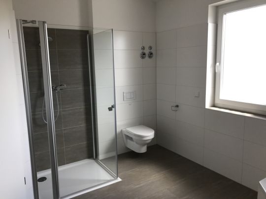 Wohnung zur Miete 900 € 3 Zimmer 136,1 m²<br/>Wohnfläche ab sofort<br/>Verfügbarkeit Albertus-Magnus-Str. Hollerstauden Ingolstadt 85049