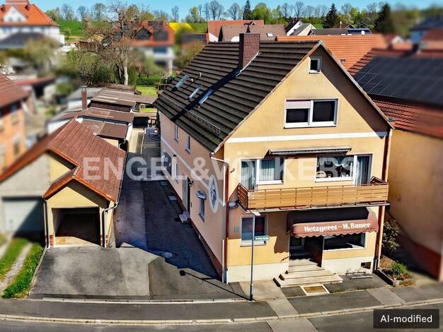 Haus zum Kauf 225.000 € 11 Zimmer 193 m² 926 m² Grundstück Poppenroth Bad Kissingen 97688