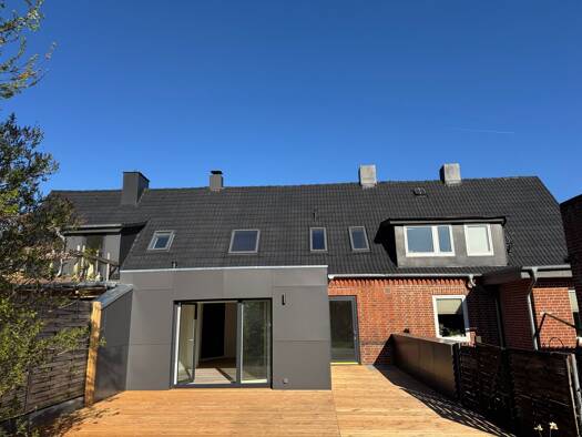 Reihenmittelhaus zum Kauf 278.500 € 4 Zimmer 111,2 m² 265 m² Grundstück Schleswig 24837