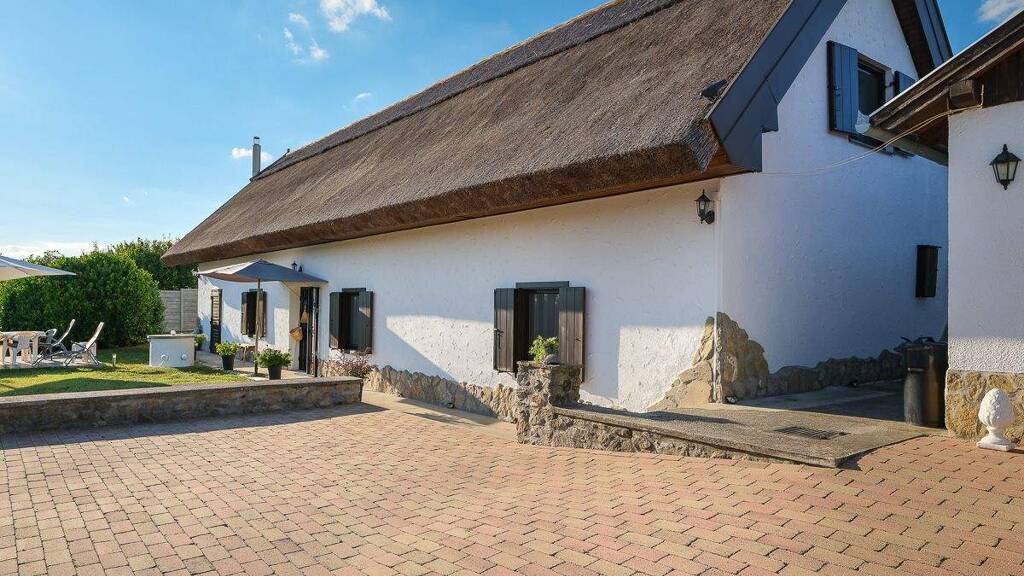 Einfamilienhaus zum Kauf provisionsfrei 521.000 € 4 Zimmer 155,9 m² 2.763 m² Grundstück Bei Hévíz 8380