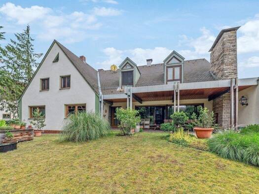 Mehrfamilienhaus zum Kauf 849.000 € 8 Zimmer 243 m² 951 m² Grundstück Eltersdorf Erlangen 91058