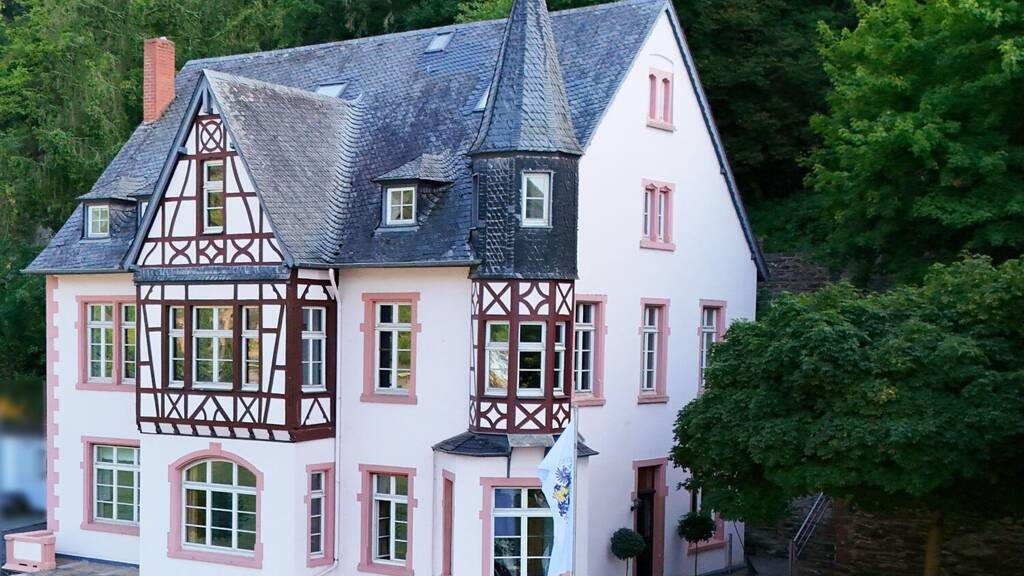 Villa zum Kauf provisionsfrei 1.495.000 € 10 Zimmer 429 m² 2.403 m² Grundstück St Goar Sankt Goar 56329