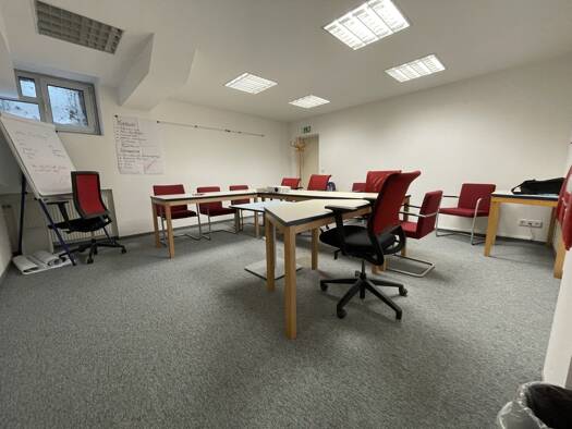 Bürogebäude zum Kauf als Kapitalanlage geeignet 1.532 € 470 m² Maria Enzersdorf 2344