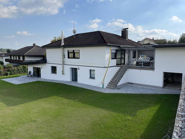 Einfamilienhaus zum Kauf provisionsfrei 725.000 € 10 Zimmer 298 m² 1.108 m² Grundstück Rathsmannsdorf Windorf / Rathsmannsdorf 94575