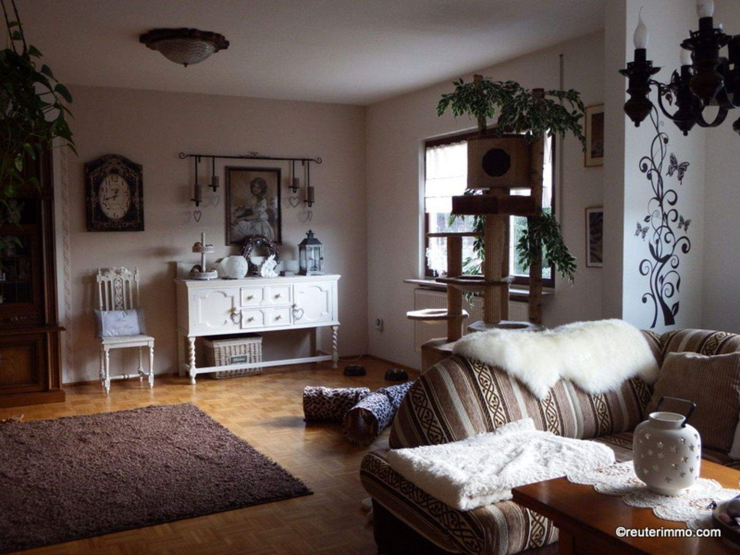 Immobilie in Lonnerstadt - DER HELLE WOHNSINN MIT UNGLAUBLICH VIEL PLATZ! - Bild 4