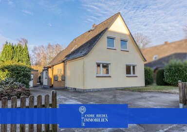 Einfamilienhaus zum Kauf 459.000 € 8 Zimmer 180 m² 786 m² Grundstück Glashütte Norderstedt 22851