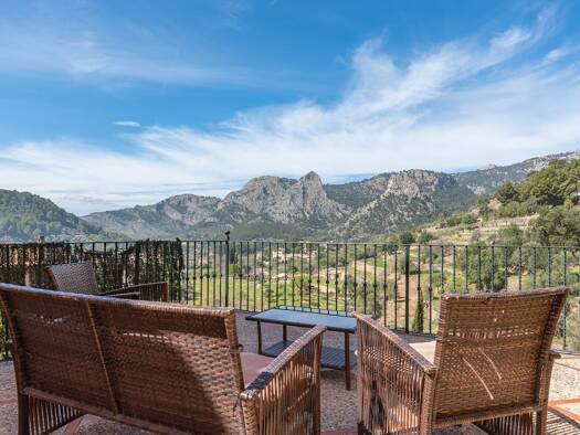 Stadthaus zum Kauf 1.190.000 € 5 Zimmer 326 m² 895 m² Grundstück Bunyola 07110