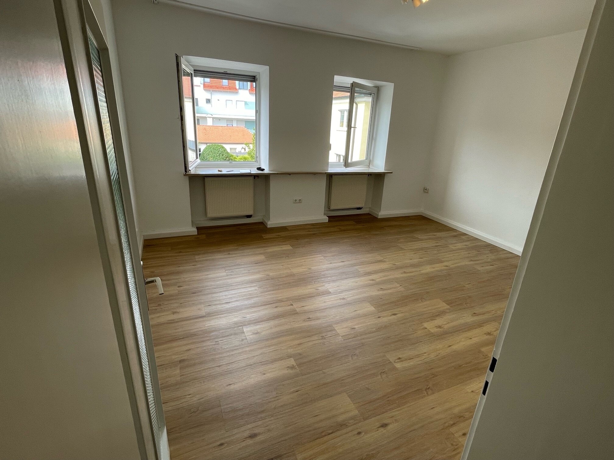 Wohnung zum Kauf 259.000 € 2 Zimmer 50,5 m²<br/>Wohnfläche 3.<br/>Geschoss ab sofort<br/>Verfügbarkeit Schwimmschulstr. 9a West Landshut 84034