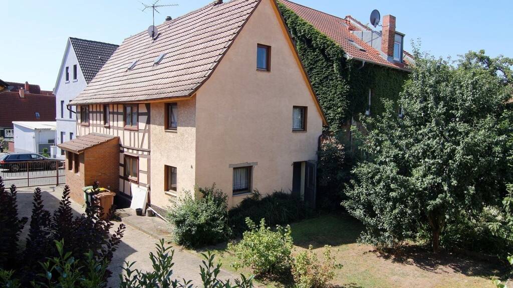 Einfamilienhaus zum Kauf 350.000 € 10 Zimmer 220 m² 466 m² Grundstück Langendiebach Erlensee 63526