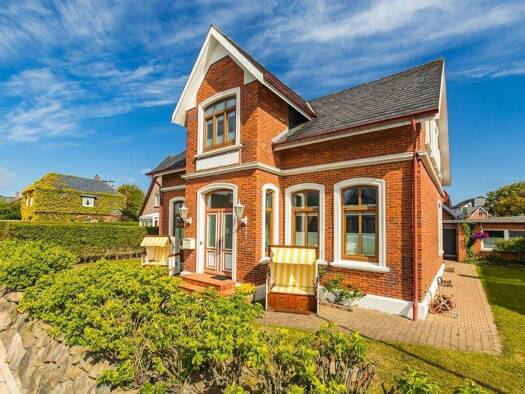 Villa zum Kauf 1.875.000 € 11 Zimmer 193,6 m² 583 m² Grundstück Westerland Sylt 25980