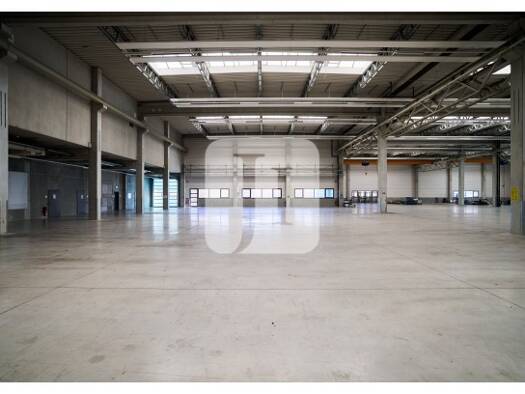 Lagerhalle zur Miete - Erstbezug 6.842 m² Lagerfläche teilbar ab 271 m² Neukirchen Reinsberg 09629