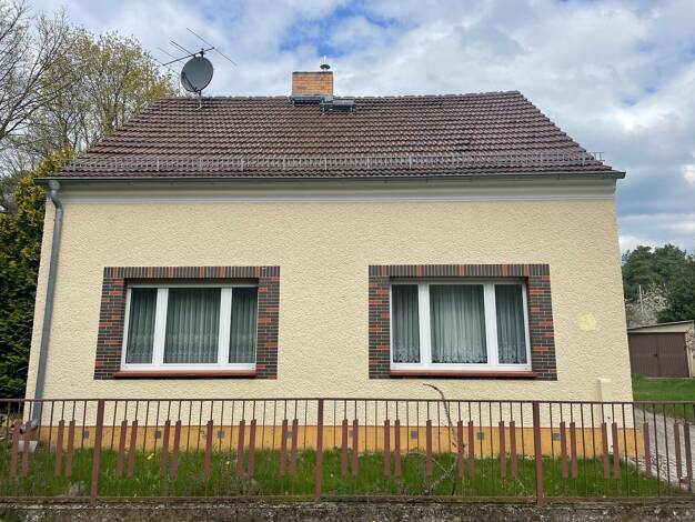 Einfamilienhaus zum Kauf 270.000 € 4 Zimmer 112 m² 1.919 m² Grundstück frei ab sofort Rauen 15518