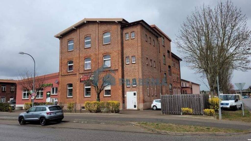 Gewerbeobjekt zum Kauf provisionsfrei als Kapitalanlage geeignet 1.750.000 € 2.477 m² 3.395 m² Grundstück Ludwigsluster Str. 33 Parchim 19370