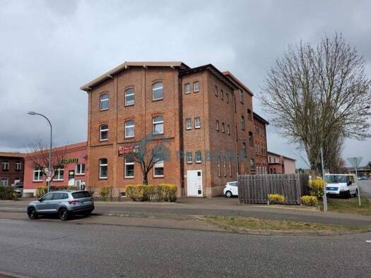 Gewerbeobjekt zum Kauf provisionsfrei als Kapitalanlage geeignet 1.750.000 € 2.477 m² 3.395 m² Grundstück Ludwigsluster Str. 33 Parchim Parchim 19370