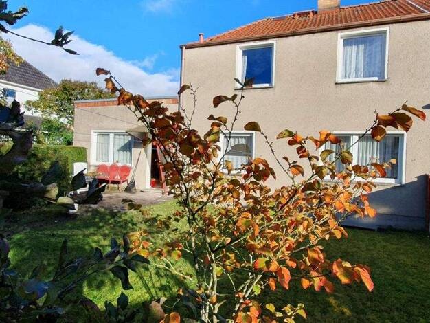 Doppelhaushälfte zum Kauf 119.000 € 5 Zimmer 143,7 m² 489 m² Grundstück Altentreptow 17087