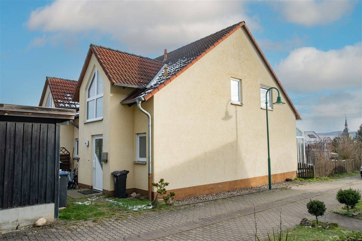 Einfamilienhaus zum Kauf als Kapitalanlage geeignet 169.000 € 3 Zimmer 105 m²<br/>Wohnfläche 284 m²<br/>Grundstück Im Wiesenhof 8 Großenlupnitz Großenlupnitz 99819