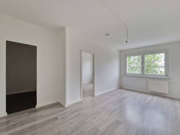 Wohnung zur Miete 260 € 3 Zimmer 53 m² 3. Geschoss Marie-Tilch-Straße 35 Hutholz Chemnitz 09123