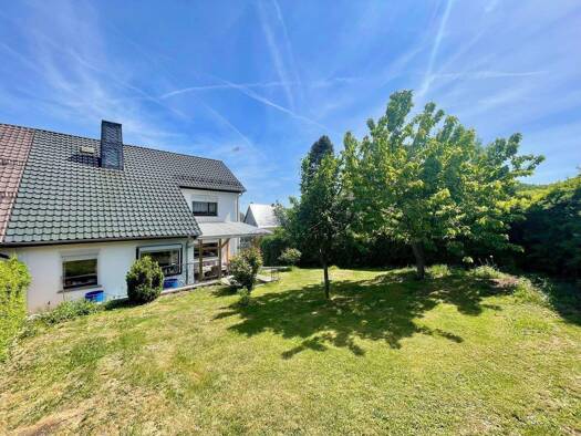 Haus zum Kauf 224.500 € 5 Zimmer 135 m² 339 m² Grundstück Saalfeld Saalfeld/Saale 07318