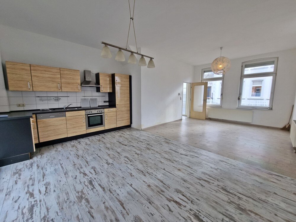 Einfamilienhaus zum Kauf 4 Zimmer 132 m²<br/>Wohnfläche 210 m²<br/>Grundstück Varel Varel 26316