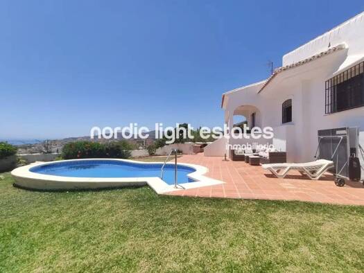 Chalet zum Kauf 650.000 € 2 Zimmer 100 m² Nerja 29780