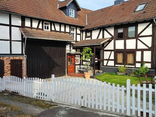 Haus zum Kauf 369.000 € 11 Zimmer 338 m² 882 m² Grundstück frei ab sofort Burg-Gemünden Gemünden (Felda) 35329