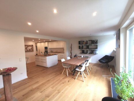 Wohnung zur Miete 700 € 3 Zimmer 127 m²<br/>Wohnfläche ab sofort<br/>Verfügbarkeit Kirchbachweg Solln München 81479