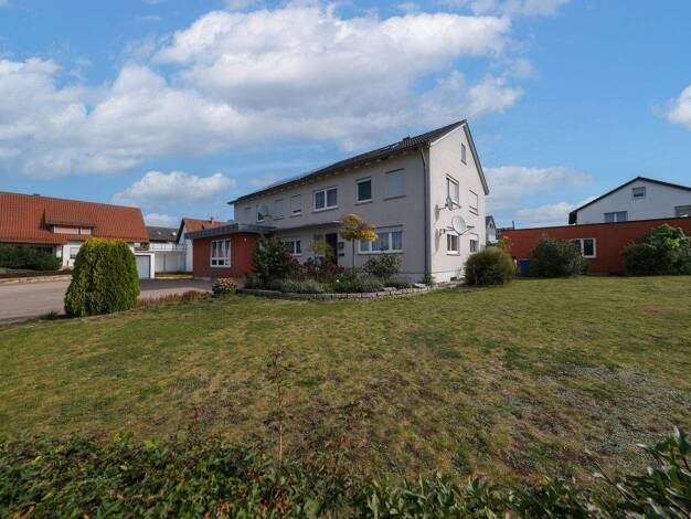 Mehrfamilienhaus zum Kauf 639.000 € 11 Zimmer 312 m² 1.066 m² Grundstück Unterschneidheim 73485