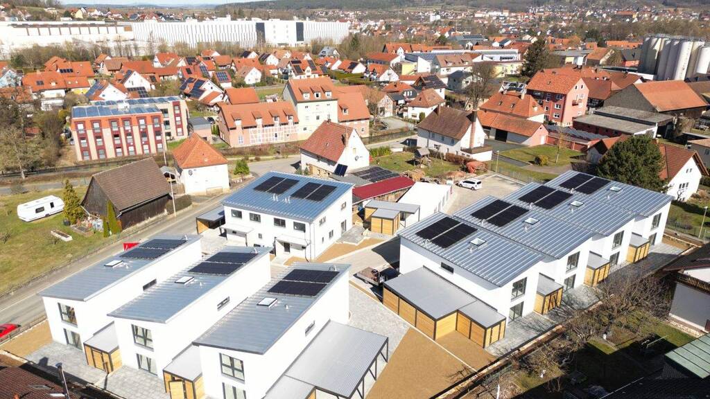 Haus zur Miete - Erstbezug 1.650 € 4,5 Zimmer 130 m² frei ab sofort Zapfendorf 96199