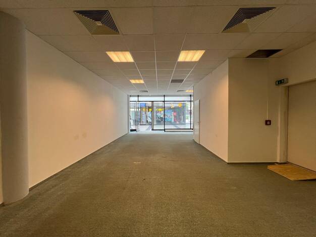 Laden zur Miete provisionsfrei 2 Zimmer 96 m² Verkaufsfläche teilbar ab 96 m² Merseburg Merseburg 06217