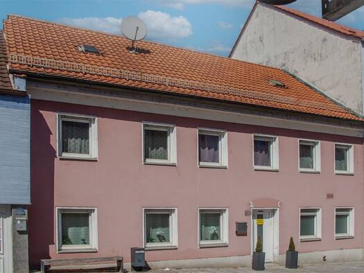 Reihenmittelhaus zum Kauf 220.000 € 6 Zimmer 180 m² 785 m² Grundstück Landau 94405