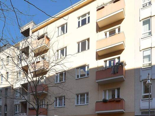 Mehrfamilienhaus zum Kauf als Kapitalanlage geeignet 1.490.000 € 634 m² 337 m² Grundstück Kreuzberg Berlin 10997