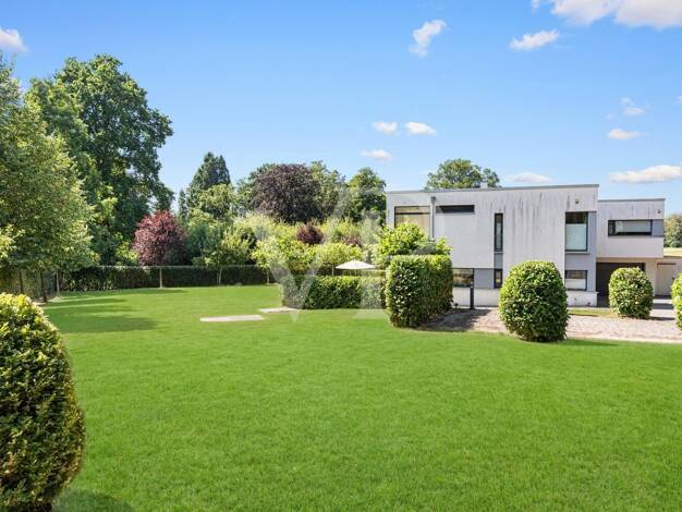 Einfamilienhaus zum Kauf 1.250.000 € 10 Zimmer 286,3 m² 2.800 m² Grundstück Verviers 4730