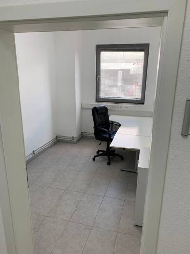 Bürofläche zur Miete provisionsfrei 565 € 27 m² Bürofläche Maybachstraße Eltingen Leonberg 71229