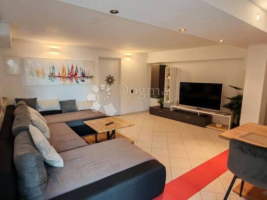 Wohnung zum Kauf 246.000 € 4 Zimmer 86 m² 2 Geschosse Jadranovo, Crikvenica Crikvenica 51260