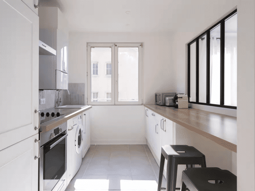 Wohnung zur Miete 678 € 2 Zimmer 47 m² Geschoss 1/2 frei ab sofort Friedrichshafen Friedrichshafen 88045