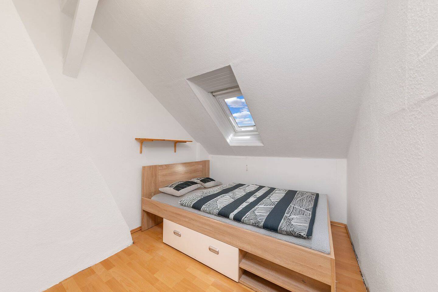 Property thumbnail 7